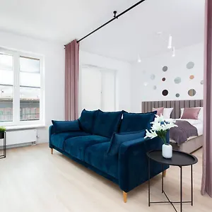 Rajska 8 - Stare By Renters Apartament